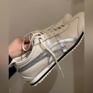 SOLD Onitsuka Tiger Mexico 66 SD